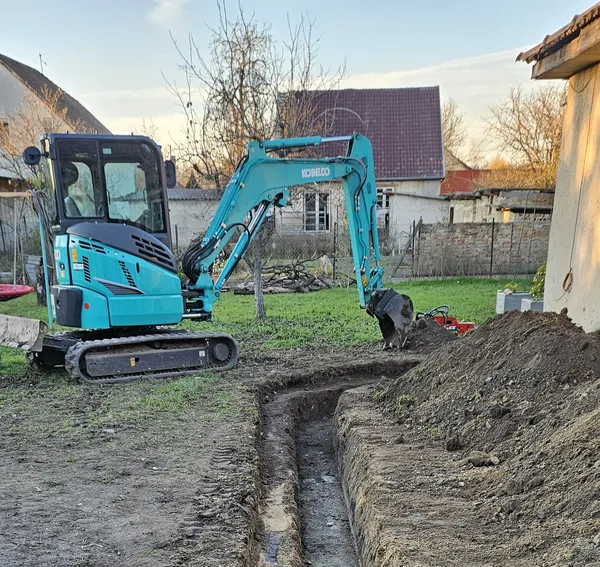 Árokásás és csatornázás